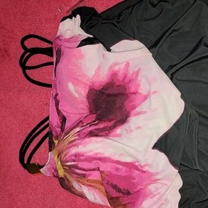 Cacique Black/Pink Flower Swimsuit Top